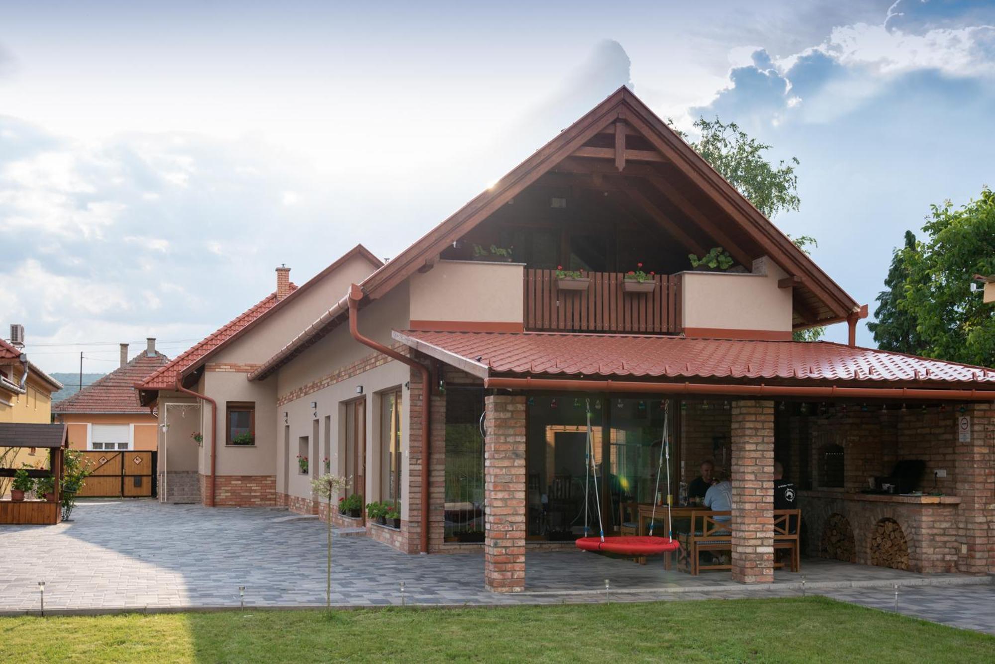 Benige Vendeghaz Hotel Demjen Exterior photo